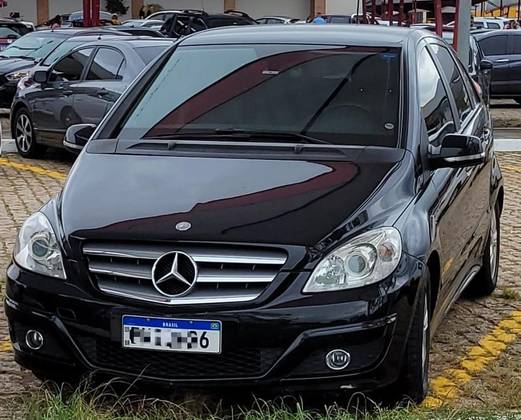 MERCEDES-BENZ B 180 1.7 FAMILY 8V GASOLINA 4P AUTOMÁTICO